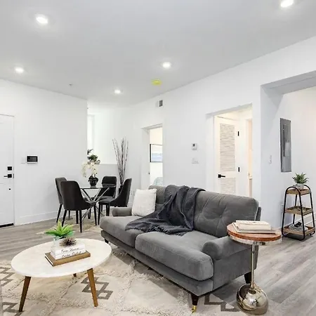 Amazing Capital Hill Apt , Step Away Gym, Shopping